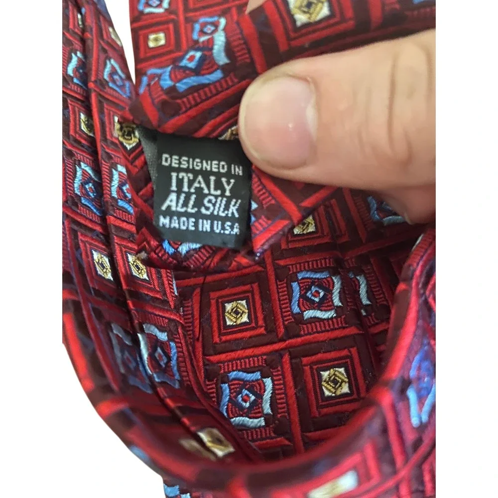 Mario Borelli Silk Tie Red Blue Geometric Square Pattern Made in USA‎ Mens Tie